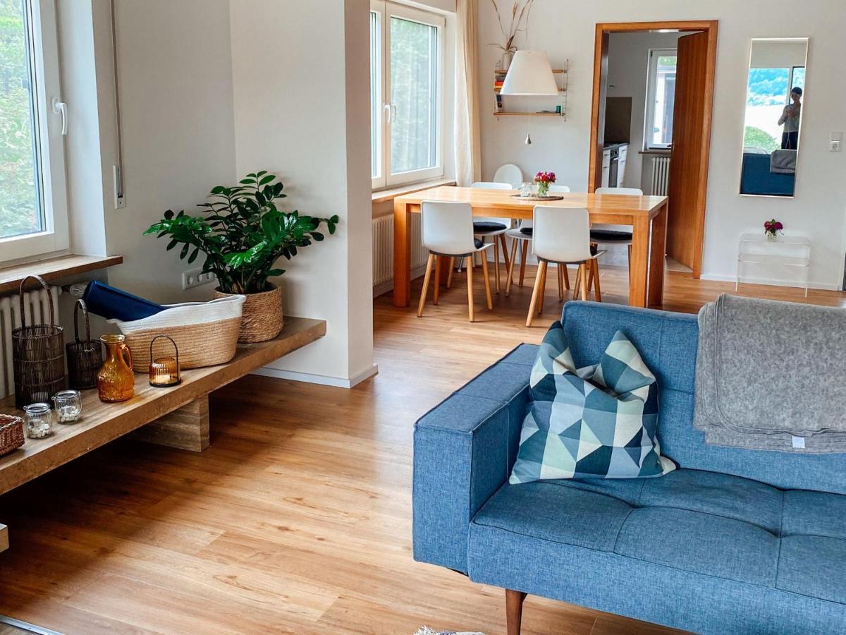 Apartment Findling